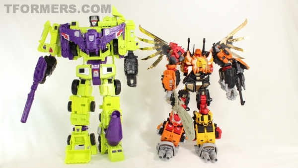Hands On Titan Class Devastator Combiner Wars Hasbro Edition Video Review And Images Gallery  (28 of 110)